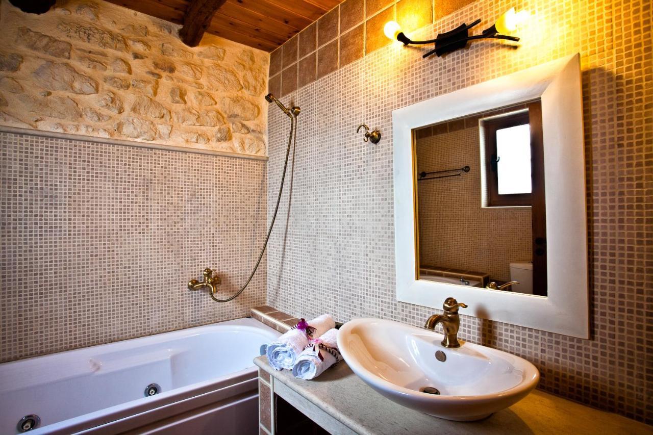 Arcus Suites Aryiroúpolis Dış mekan fotoğraf