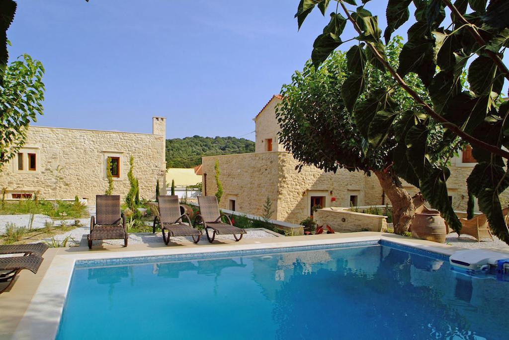 Arcus Suites Aryiroúpolis Dış mekan fotoğraf