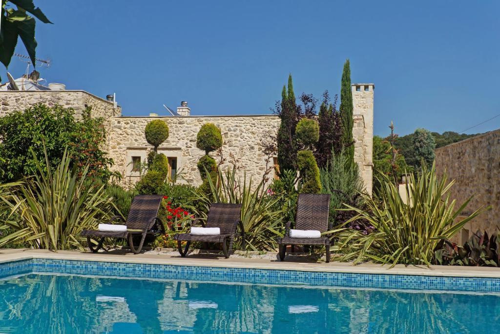 Arcus Suites Aryiroúpolis Dış mekan fotoğraf