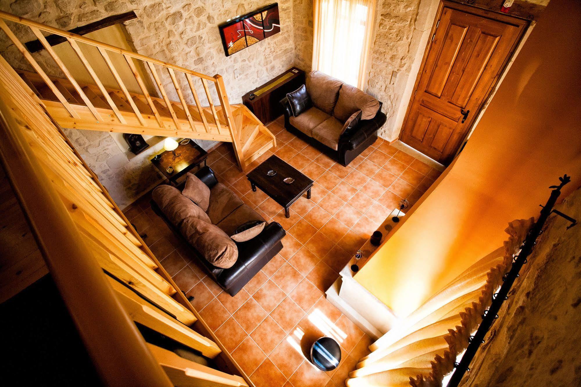 Arcus Suites Aryiroúpolis Dış mekan fotoğraf