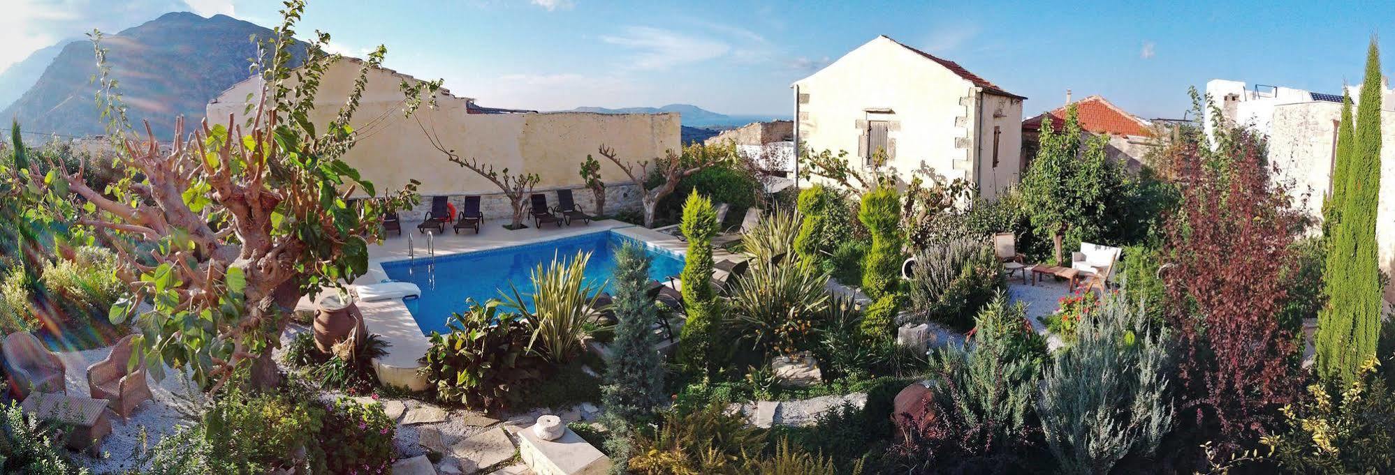 Arcus Suites Aryiroúpolis Dış mekan fotoğraf