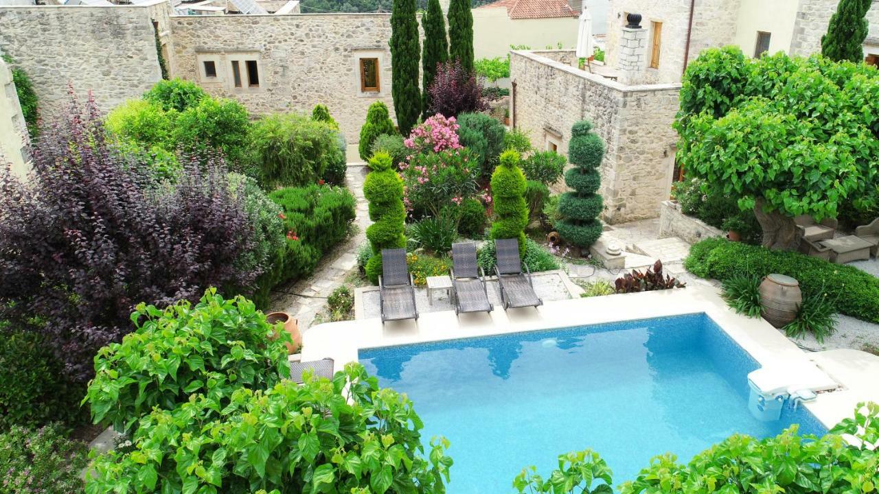 Arcus Suites Aryiroúpolis Dış mekan fotoğraf