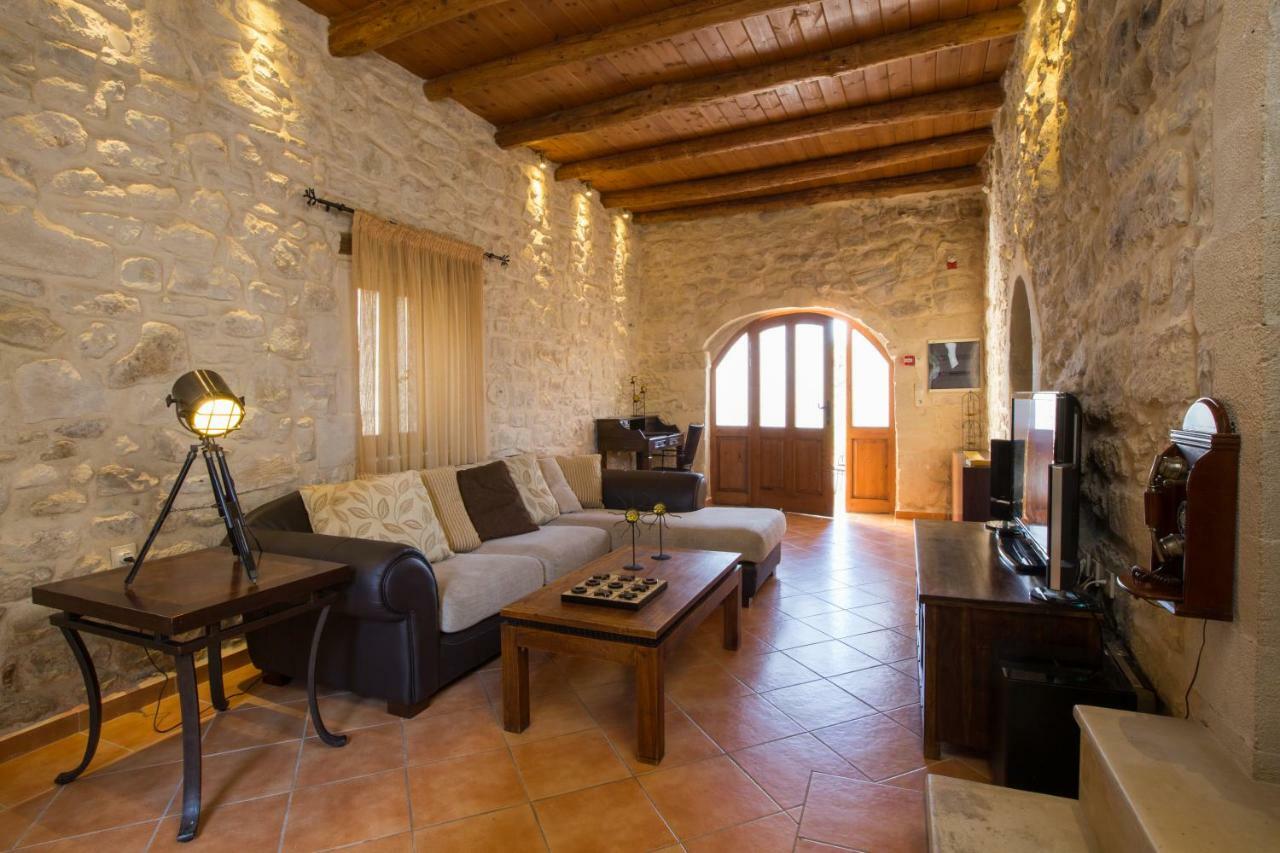 Arcus Suites Aryiroúpolis Dış mekan fotoğraf