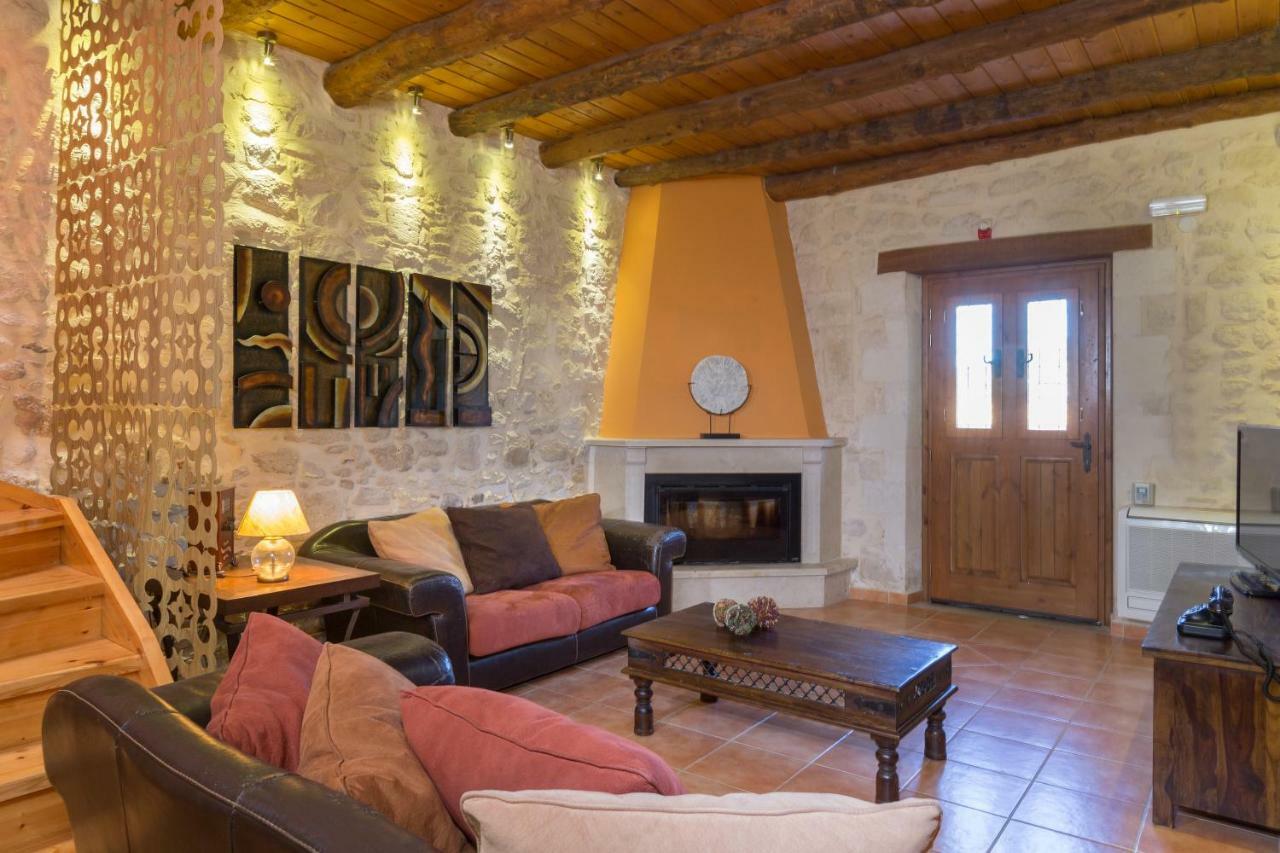 Arcus Suites Aryiroúpolis Dış mekan fotoğraf