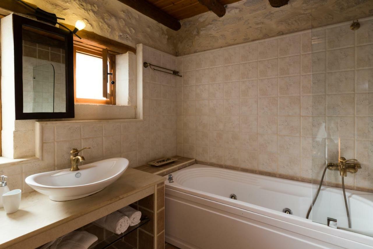 Arcus Suites Aryiroúpolis Dış mekan fotoğraf